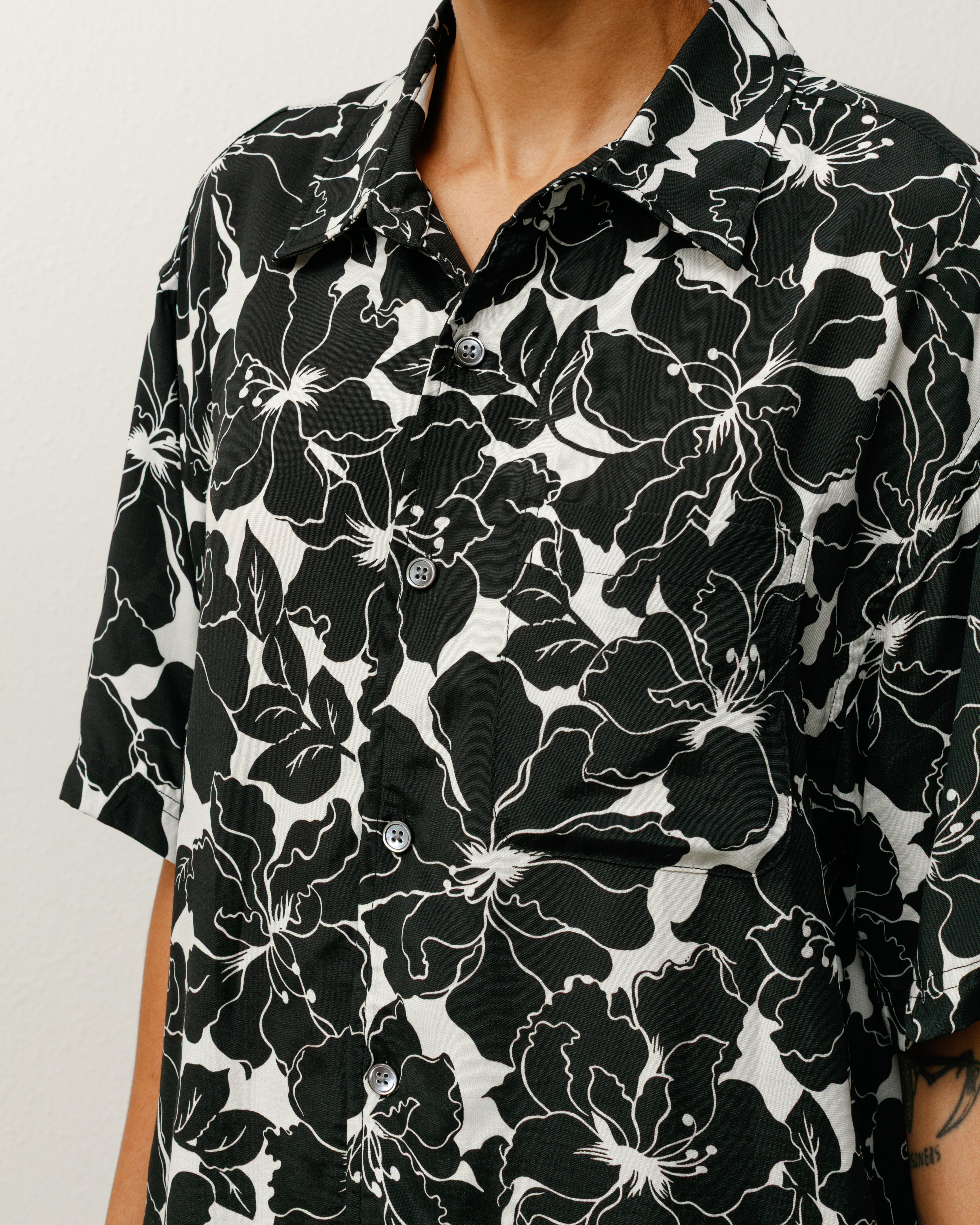 FLORAL HAWAIIAN SHIRT