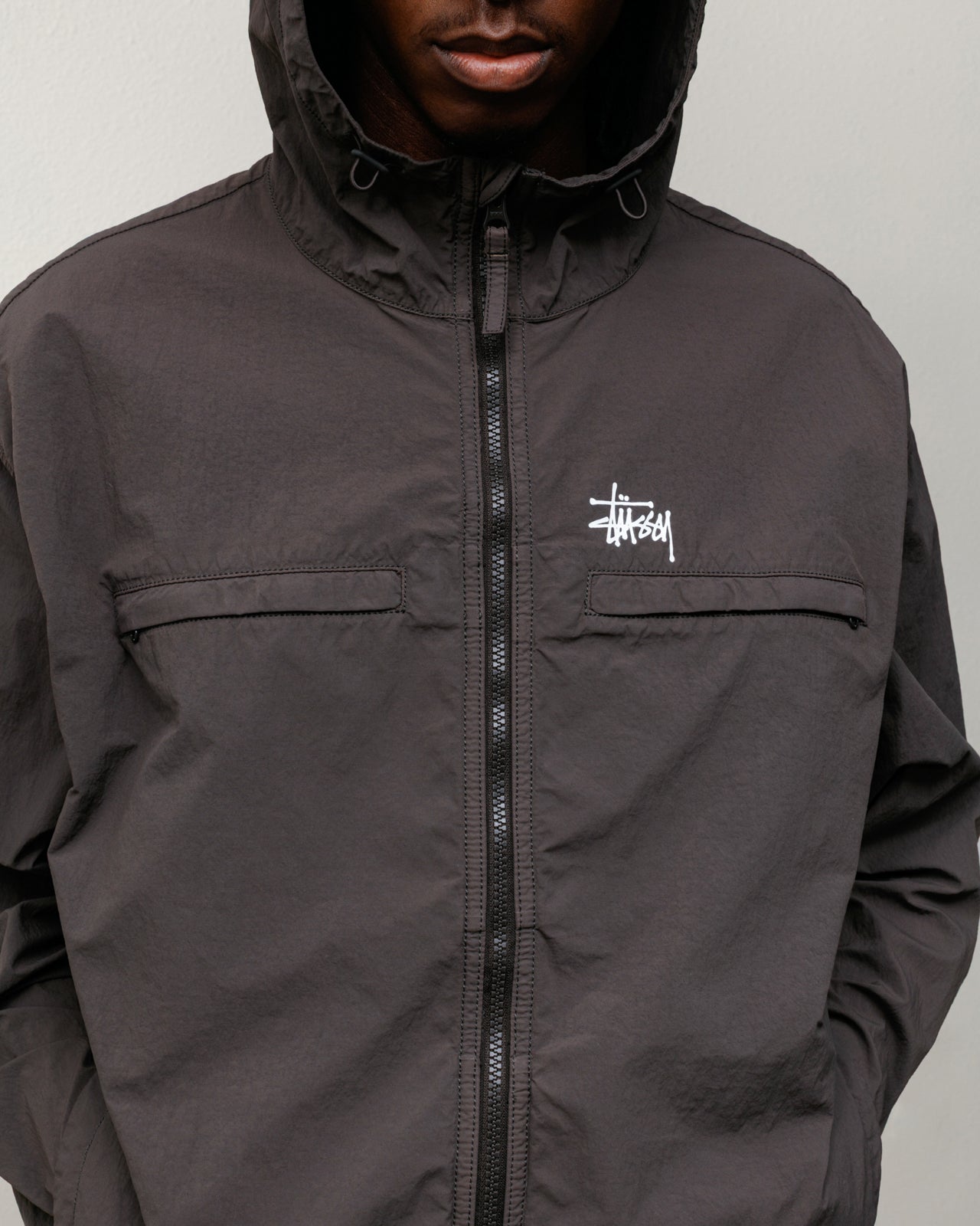 LIGHTWEIGHT HOODED JACKET