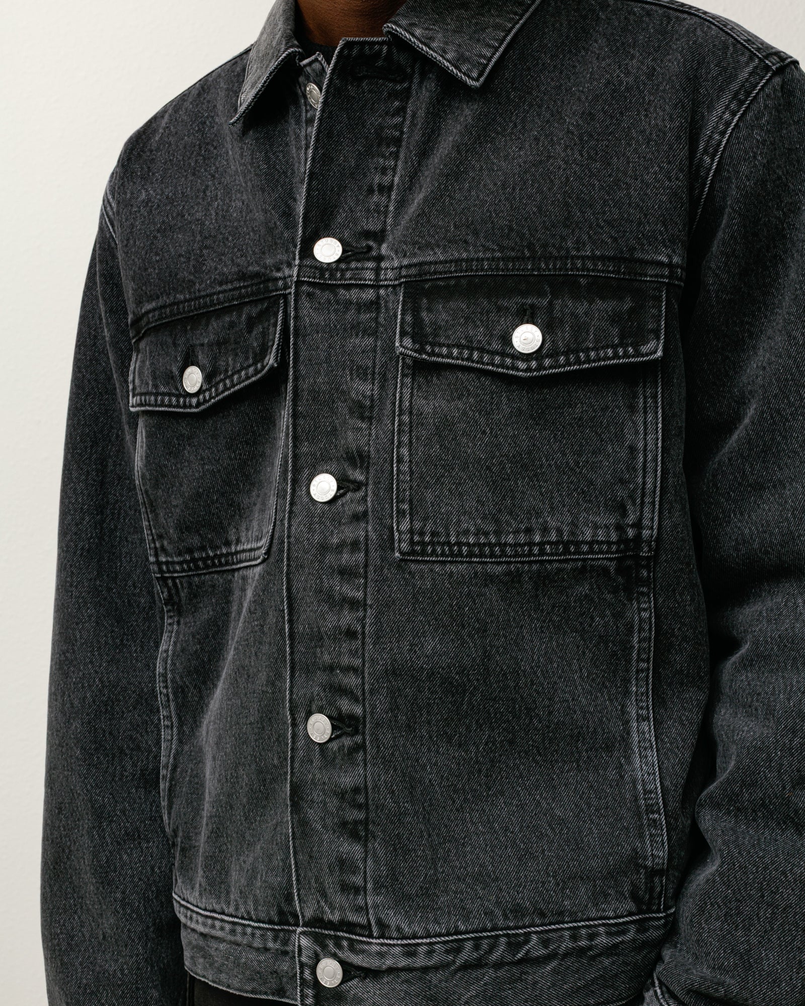 LINED DENIM TRUCKER JACKET