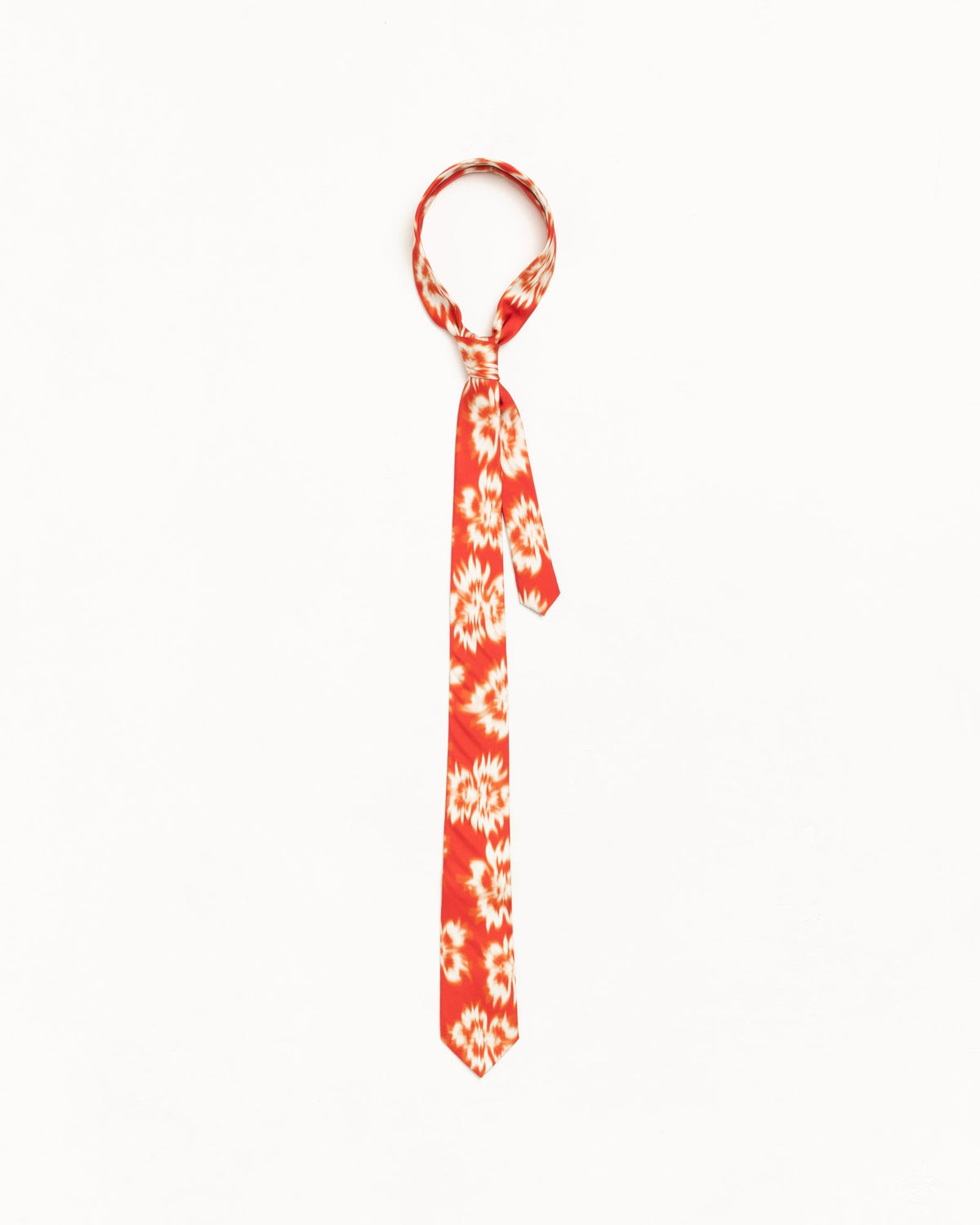 MOTION FLOWER TIE